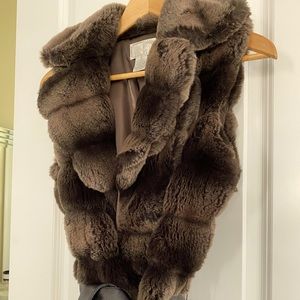 Faux Fur vest with belt M